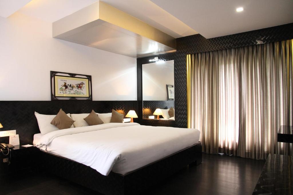Hotel Gokulam Park Chennai Esterno foto