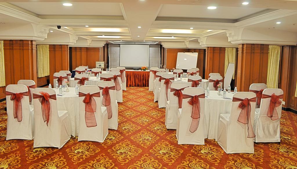 Hotel Gokulam Park Chennai Esterno foto