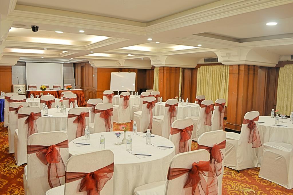 Hotel Gokulam Park Chennai Esterno foto