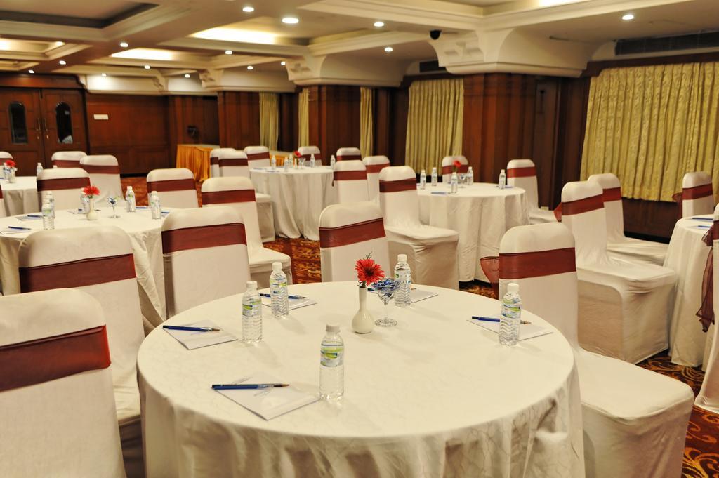 Hotel Gokulam Park Chennai Esterno foto