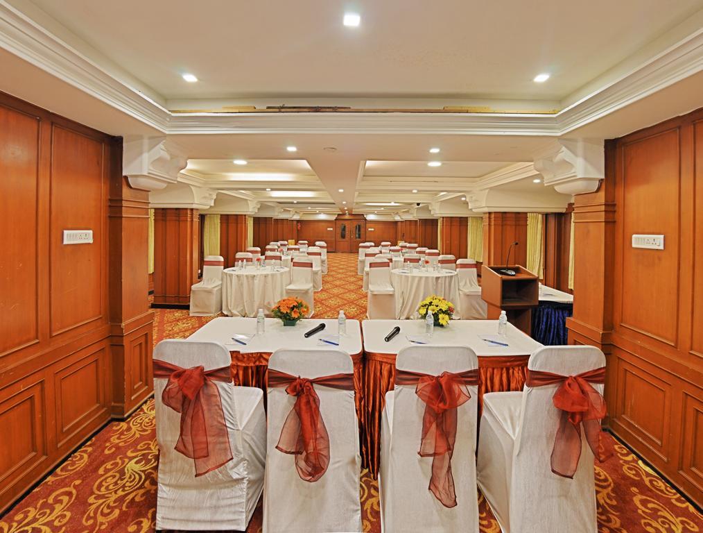 Hotel Gokulam Park Chennai Esterno foto