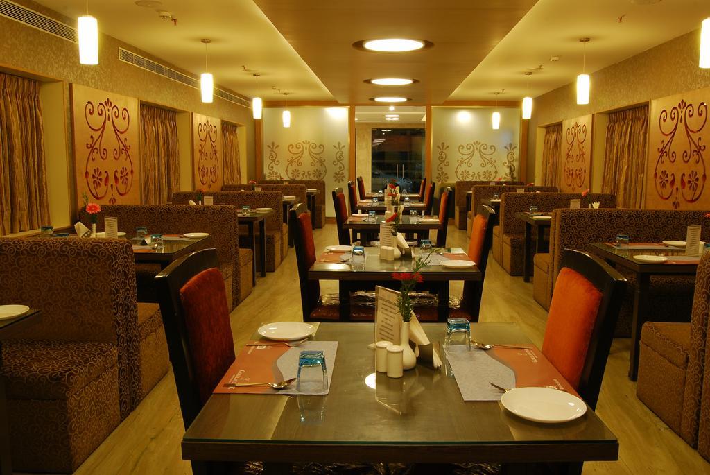 Hotel Gokulam Park Chennai Esterno foto