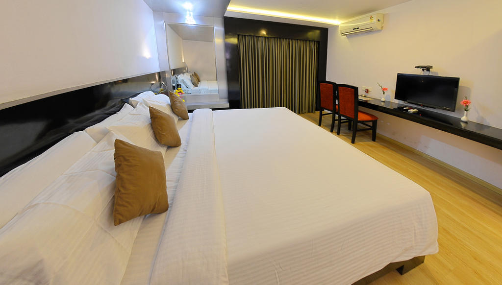Hotel Gokulam Park Chennai Esterno foto